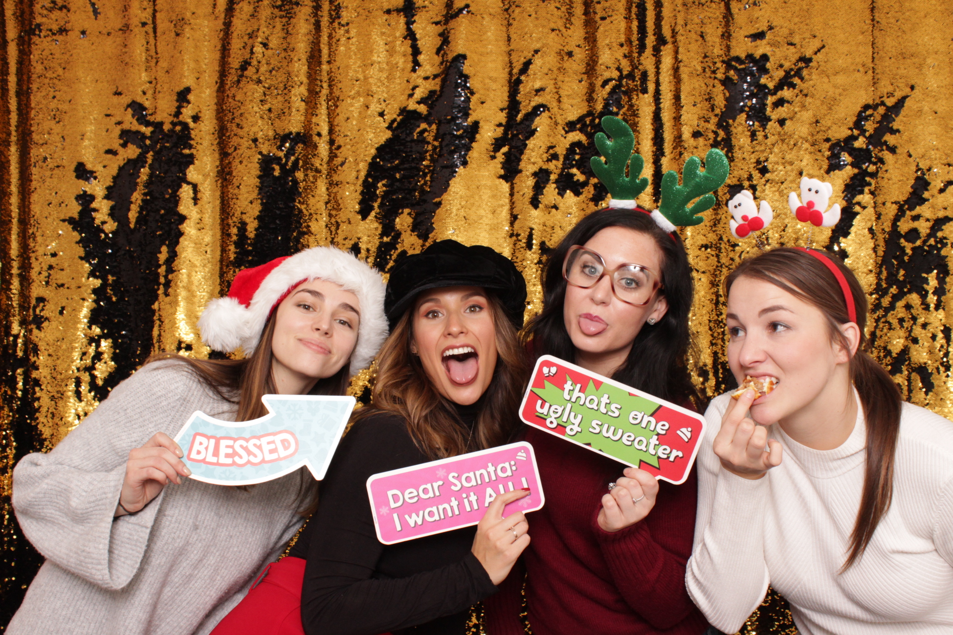 bswift Holiday Party | View more photos from the event at events.alfrescophoto.com/u/AlfrescoPhoto/bswift-Holiday-Party